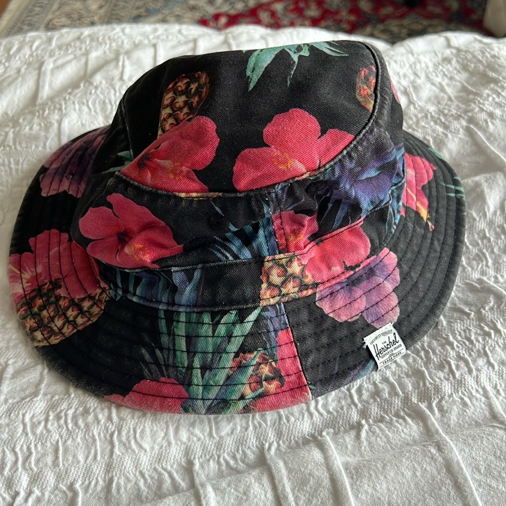 Hershel floral bucket hat